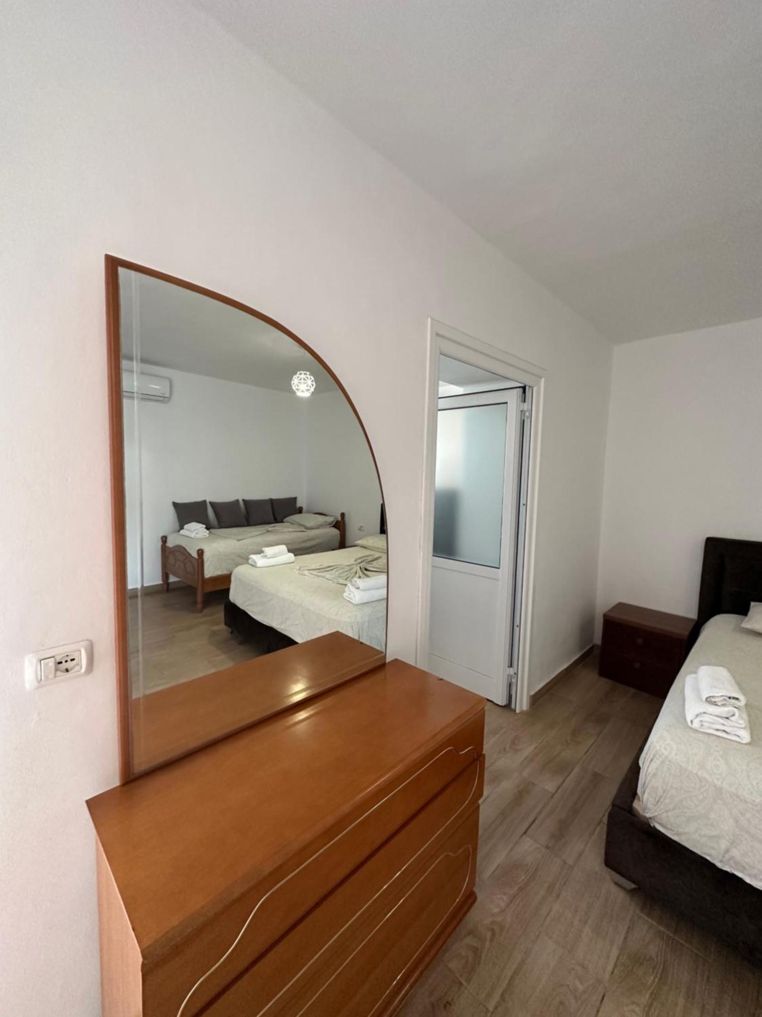Jona Rooms Himarë Eksteriør billede